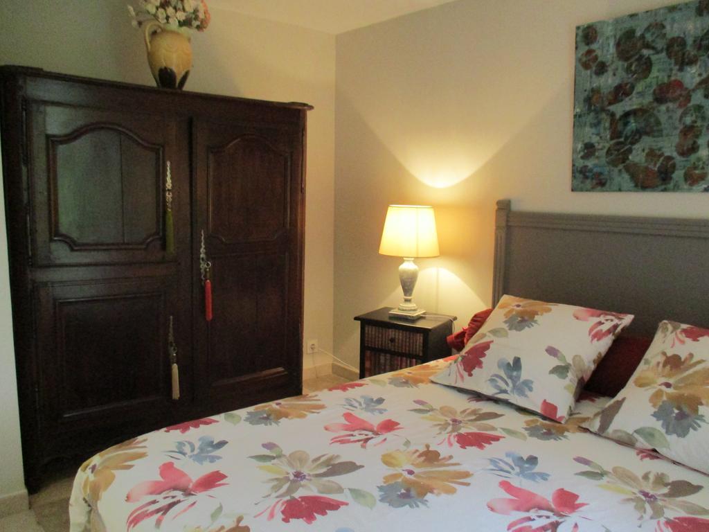 Châtillon-sur-Marne Domaine Du Moulin De L'Etang Bed & Breakfast エクステリア 写真