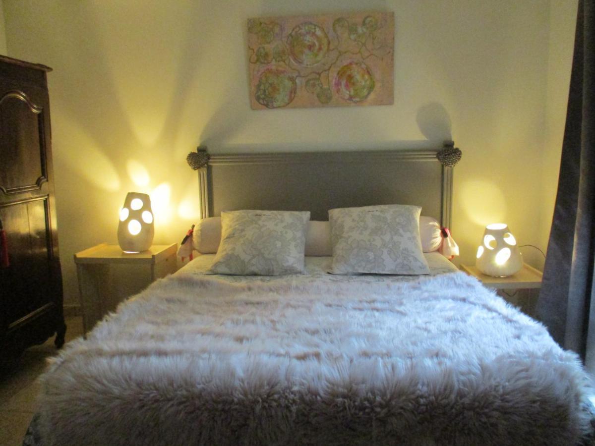 Châtillon-sur-Marne Domaine Du Moulin De L'Etang Bed & Breakfast エクステリア 写真
